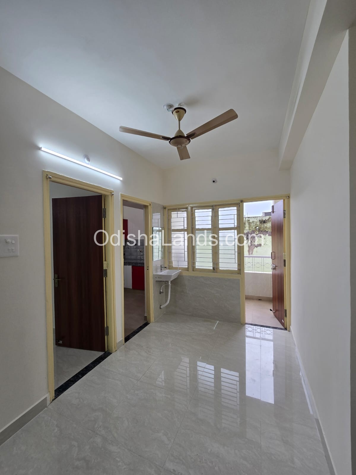 3BHK resale apartment for sell near Rabi talkies zudio.